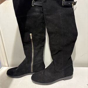 Black Knee-High Women's Boots